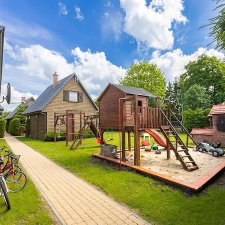 Całoroczne Domki Nad Morzem I Jeziorem Jezierzany Zewnętrze zdjęcie